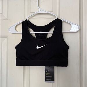 NWT Nike Women's Black Victory Sports Bra